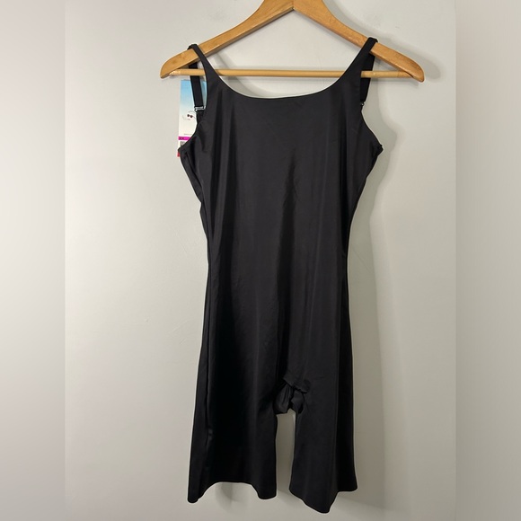 NWT Spanx Red Hot Assets Silhouette Serums Open-Bust Mid-Thigh Shapewear - Picture 5 of 7